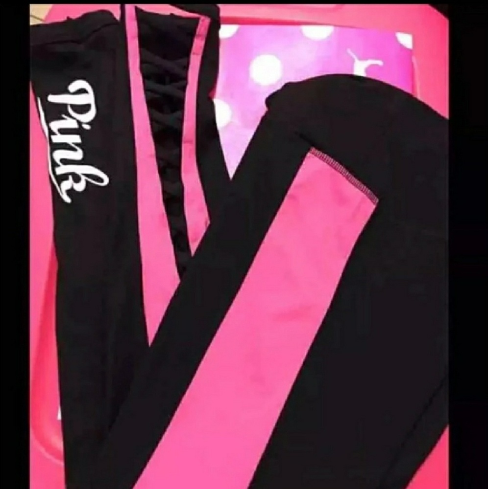 PINK Small Ultimate cutout leggings NWOT
